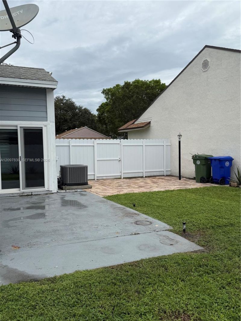 8630 SW 15th St, Unit 8630, Pembroke Pines, FL 33025 Photo