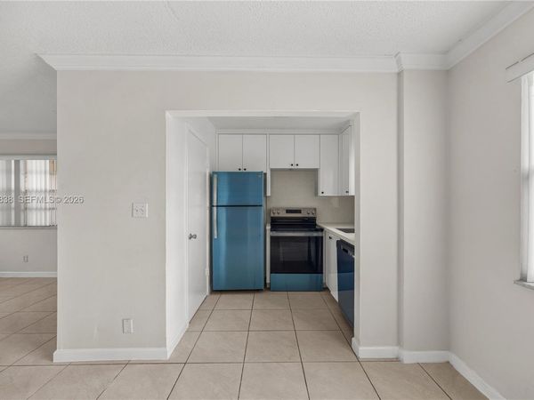 4933 Hollywood Blvd, Unit 206, Hollywood, FL 33021