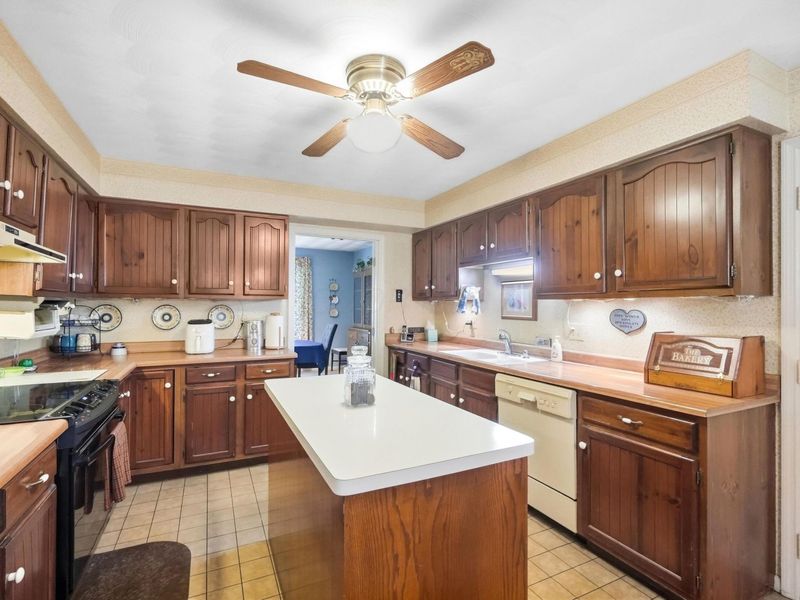 1020 Crestwood Hills Drive , Vandalia, OH 45377 Photo 18