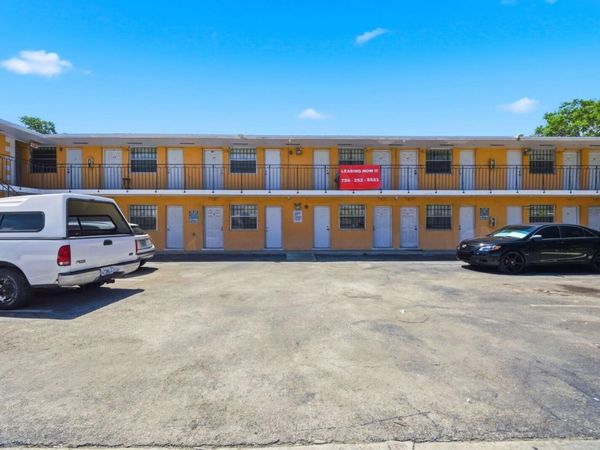 750 NW 56TH Street, Unit 18, Miami, FL 33127