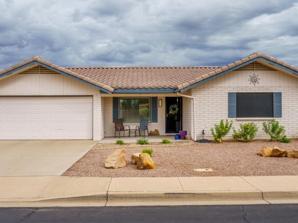 8026 E NOPAL Avenue, Mesa, AZ 85209