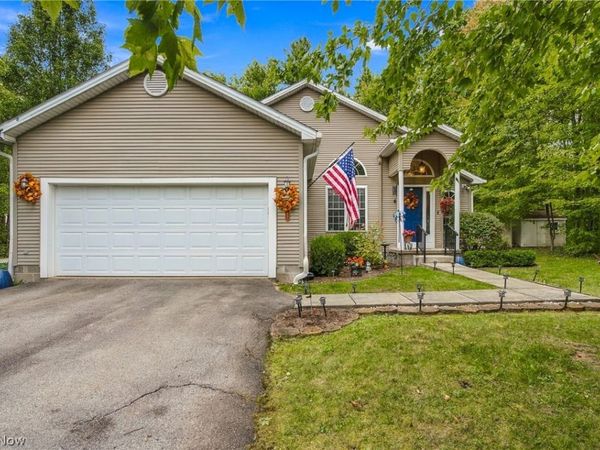 2445 Plum Creek Drive, Roaming Shores, OH 44084