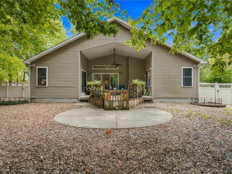 2445 Plum Creek Drive, Roaming Shores, OH 44084 Photo 33