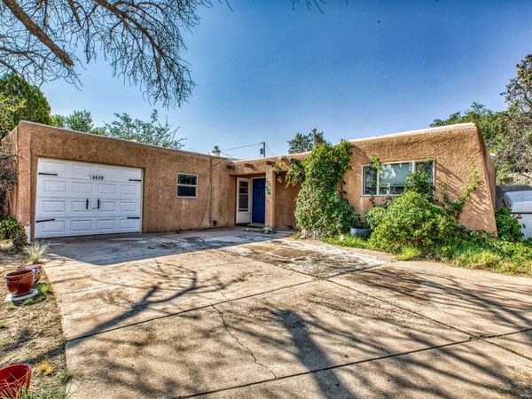 5639 Camino Canada NW, Albuquerque, NM 87114