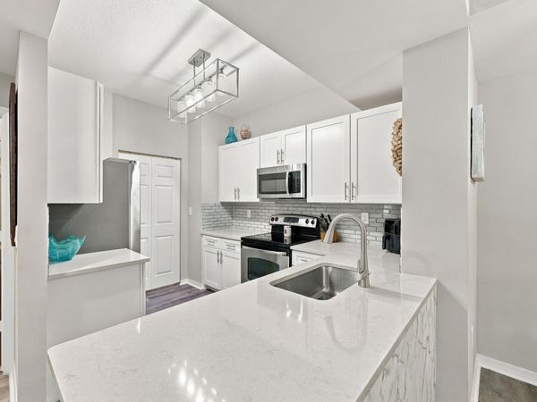 4905 Midtown Lane, Unit 2112, Palm Beach Gardens, FL 33418