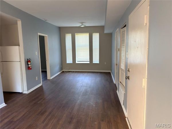 1324 Academy Avenue , St Louis, MO 63113