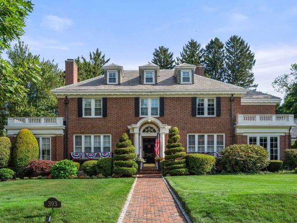 393 Commonwealth, Newton, MA 02467