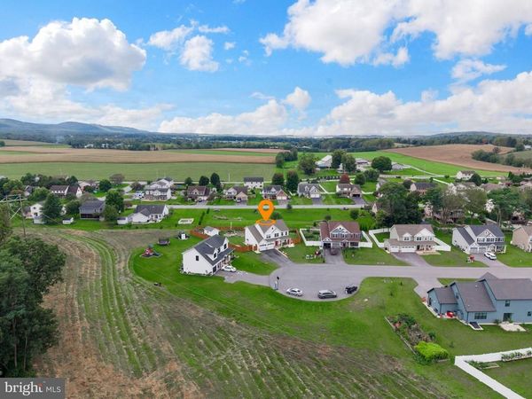 1905 EDGEWOOD DRIVE, SHIPPENSBURG, PA 17257