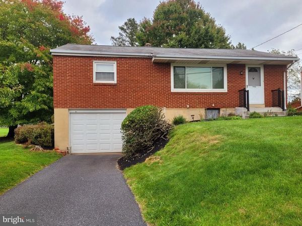 1391 FORD AVENUE, HARRISBURG, PA 17109