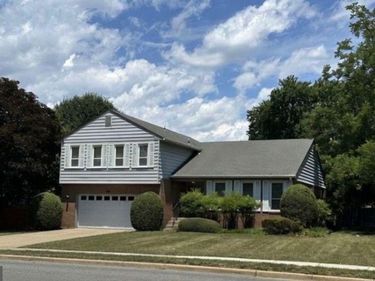 4001 W BRADDOCK ROAD, ALEXANDRIA, VA 22304