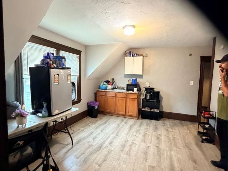 3525 Dawning Avenue, Cleveland, OH 44109 Photo 6