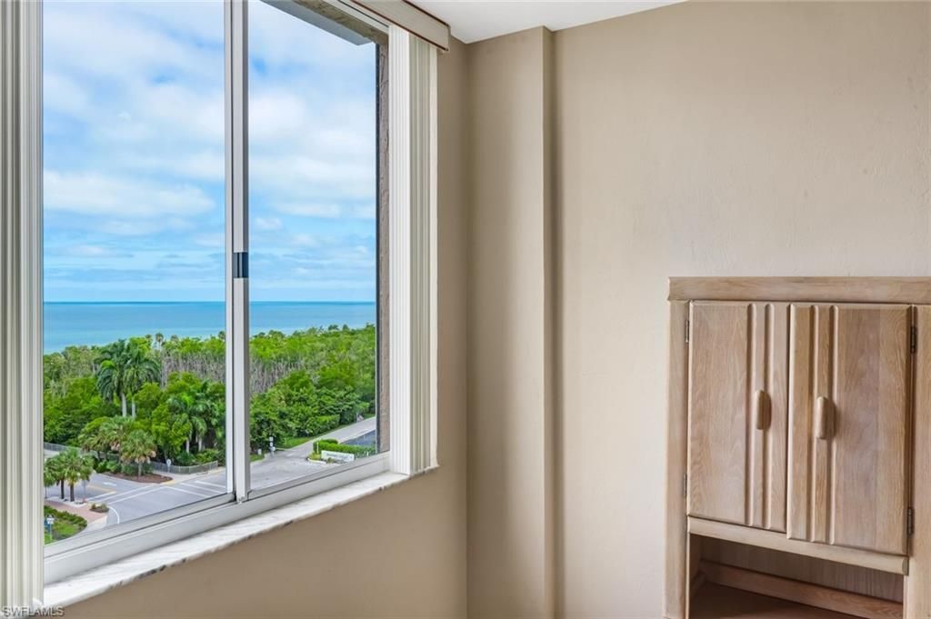 11118 Gulf Shore Dr , Unit 803, Naples, FL 34108 Photo