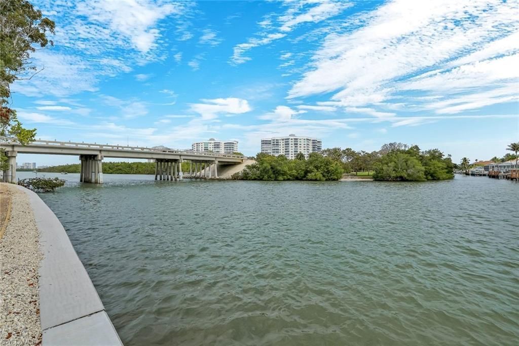 11118 Gulf Shore Dr , Unit 803, Naples, FL 34108 Photo
