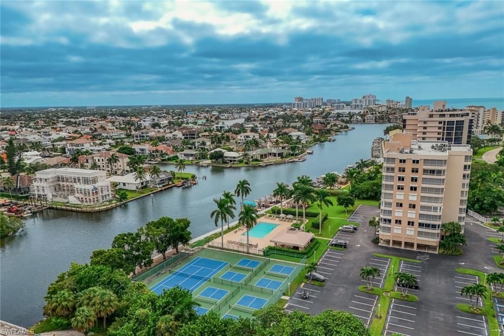 11118 Gulf Shore Dr , Unit 803, Naples, FL 34108 Photo