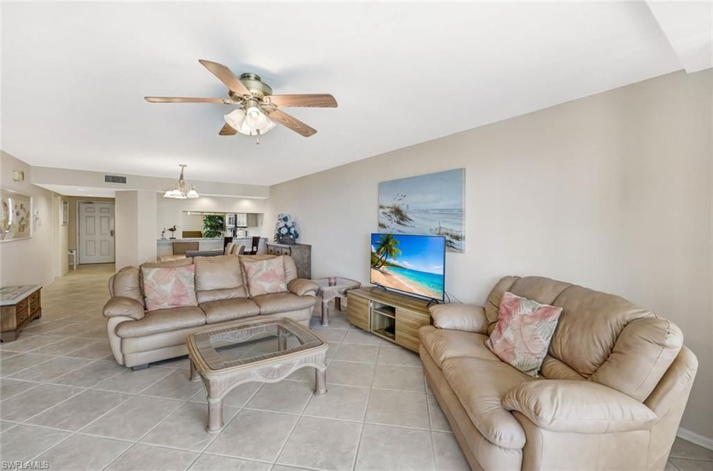 11118 Gulf Shore Dr , Unit 803, Naples, FL 34108 Photo