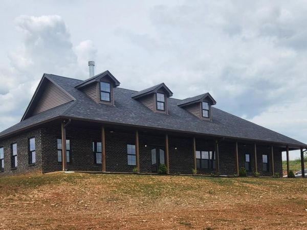 986 E Pin Hook Rd , Sparta, TN 38583