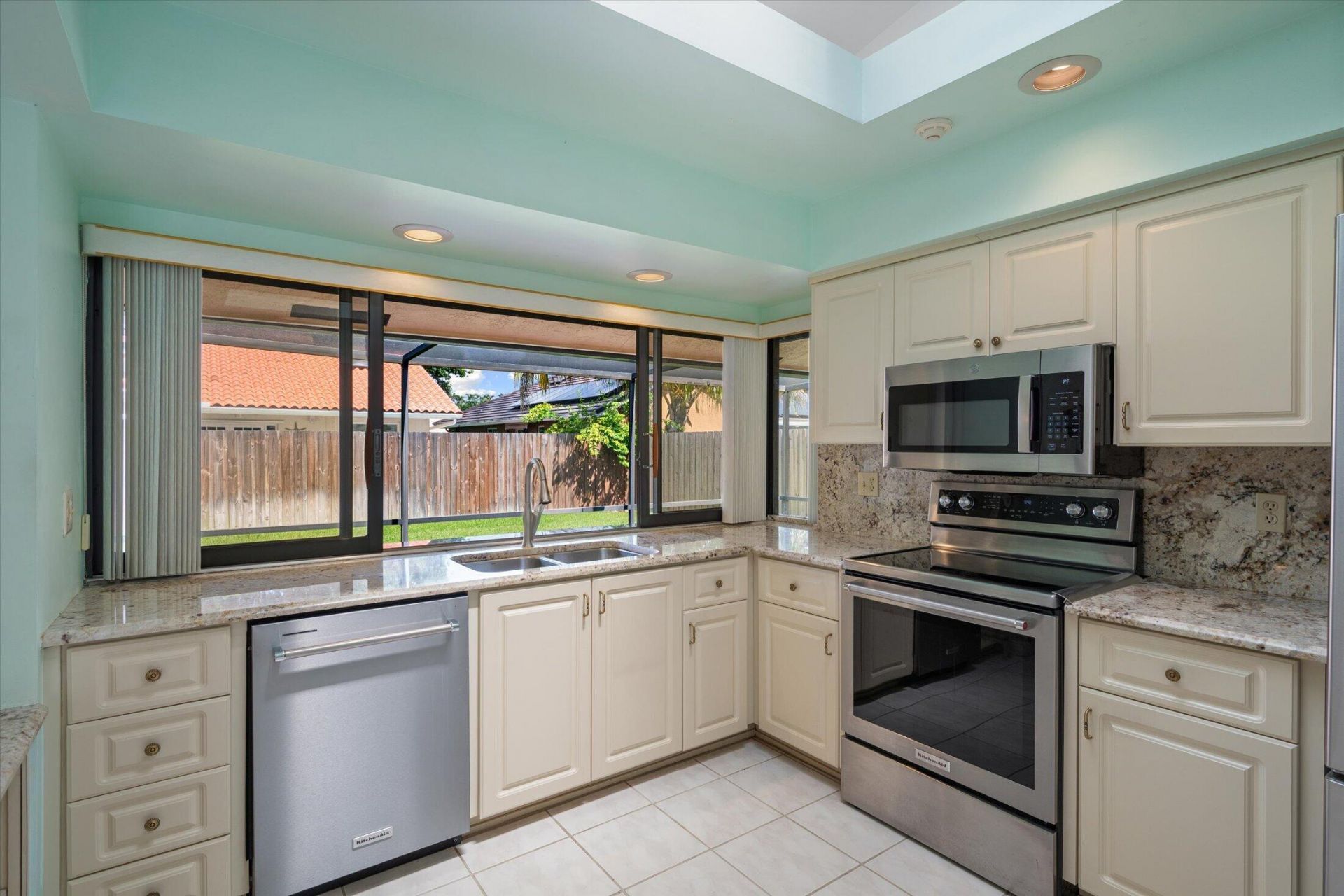 10407 NW 7th Street, Plantation, FL 33324 Photo