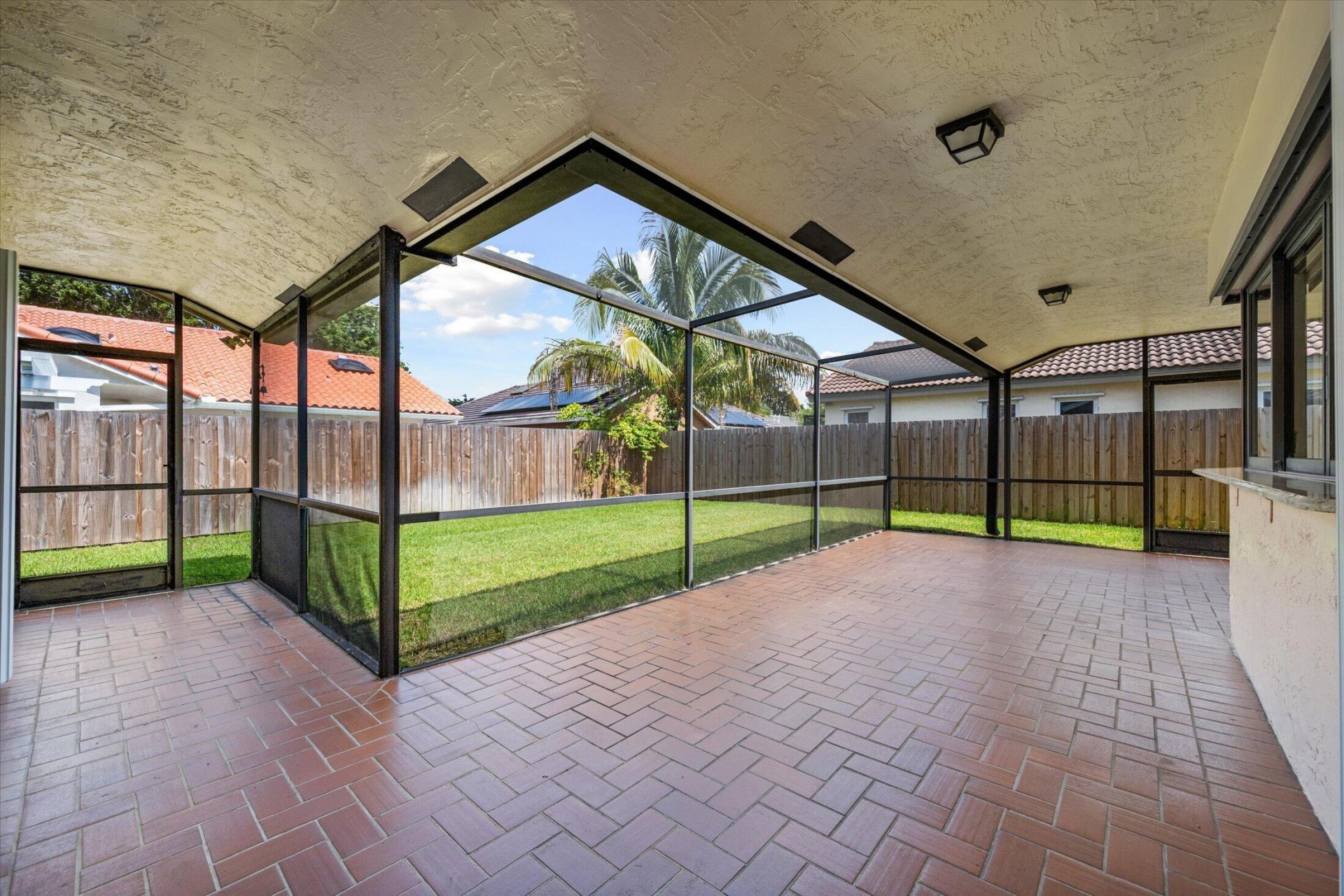 10407 NW 7th Street, Plantation, FL 33324 Photo