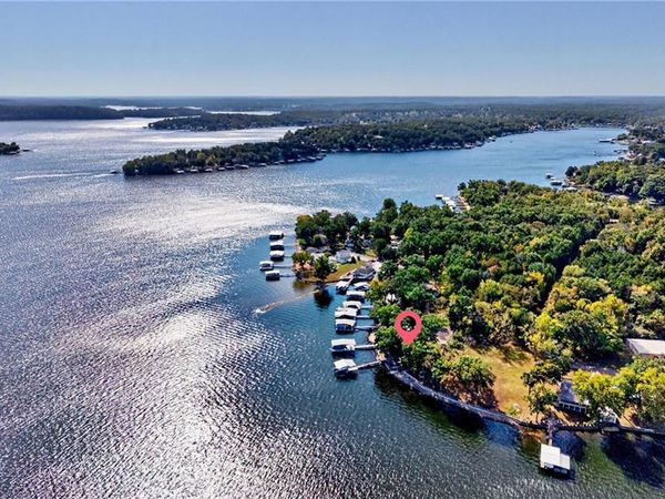 28987 E Gibson Point Road, Gravois Mills, MO 65037