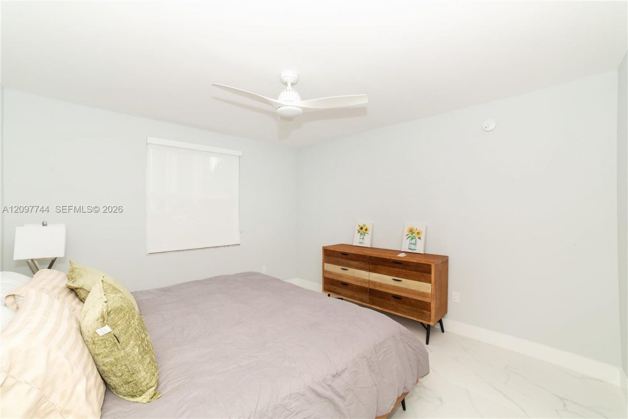 17145 N Bay Rd , Unit 4607, Sunny Isles Beach, FL 33160 Photo