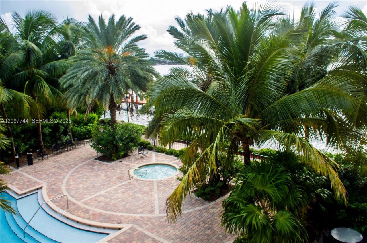 17145 N Bay Rd , Unit 4607, Sunny Isles Beach, FL 33160 Photo