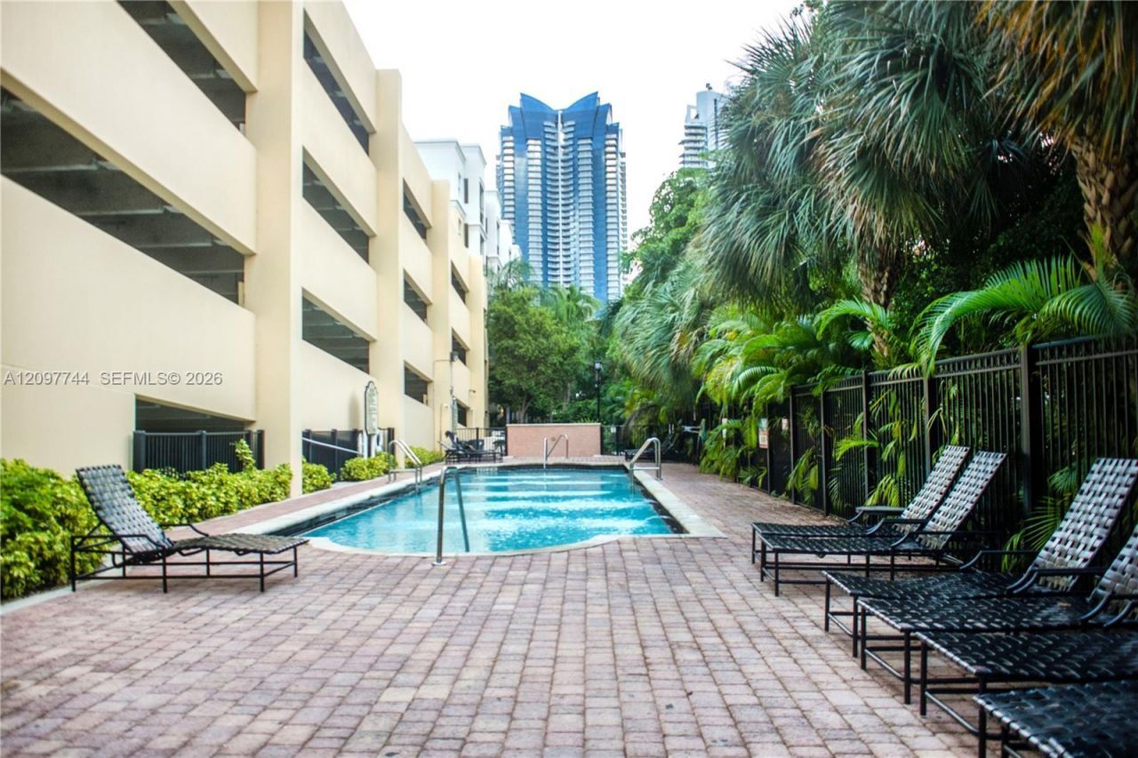 17145 N Bay Rd , Unit 4607, Sunny Isles Beach, FL 33160 Photo