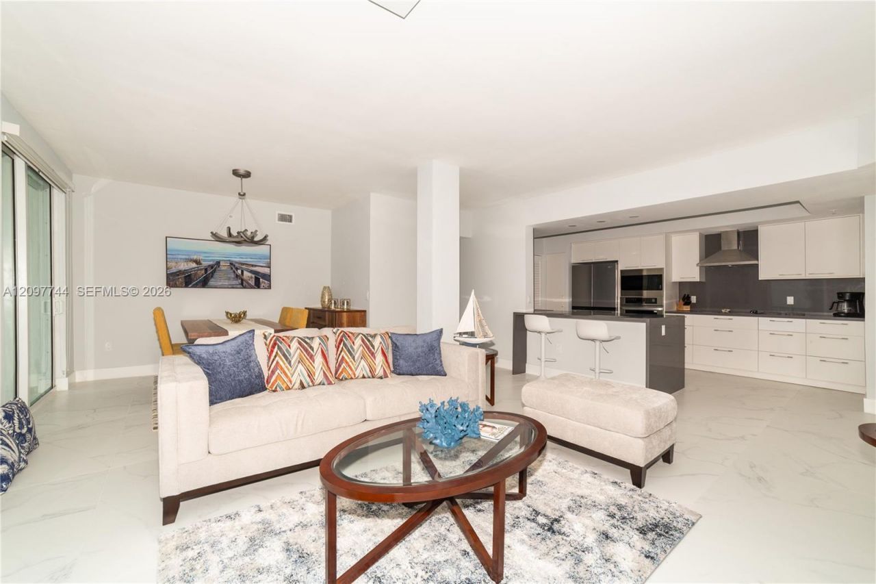 17145 N Bay Rd , Unit 4607, Sunny Isles Beach, FL 33160 Photo