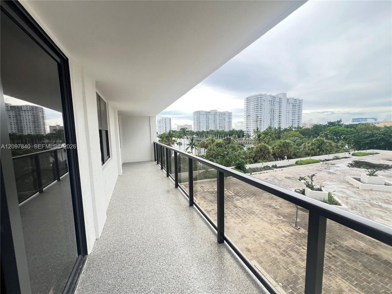 18151 NE 31st Ct , Unit 504, Aventura, FL 33160 Photo