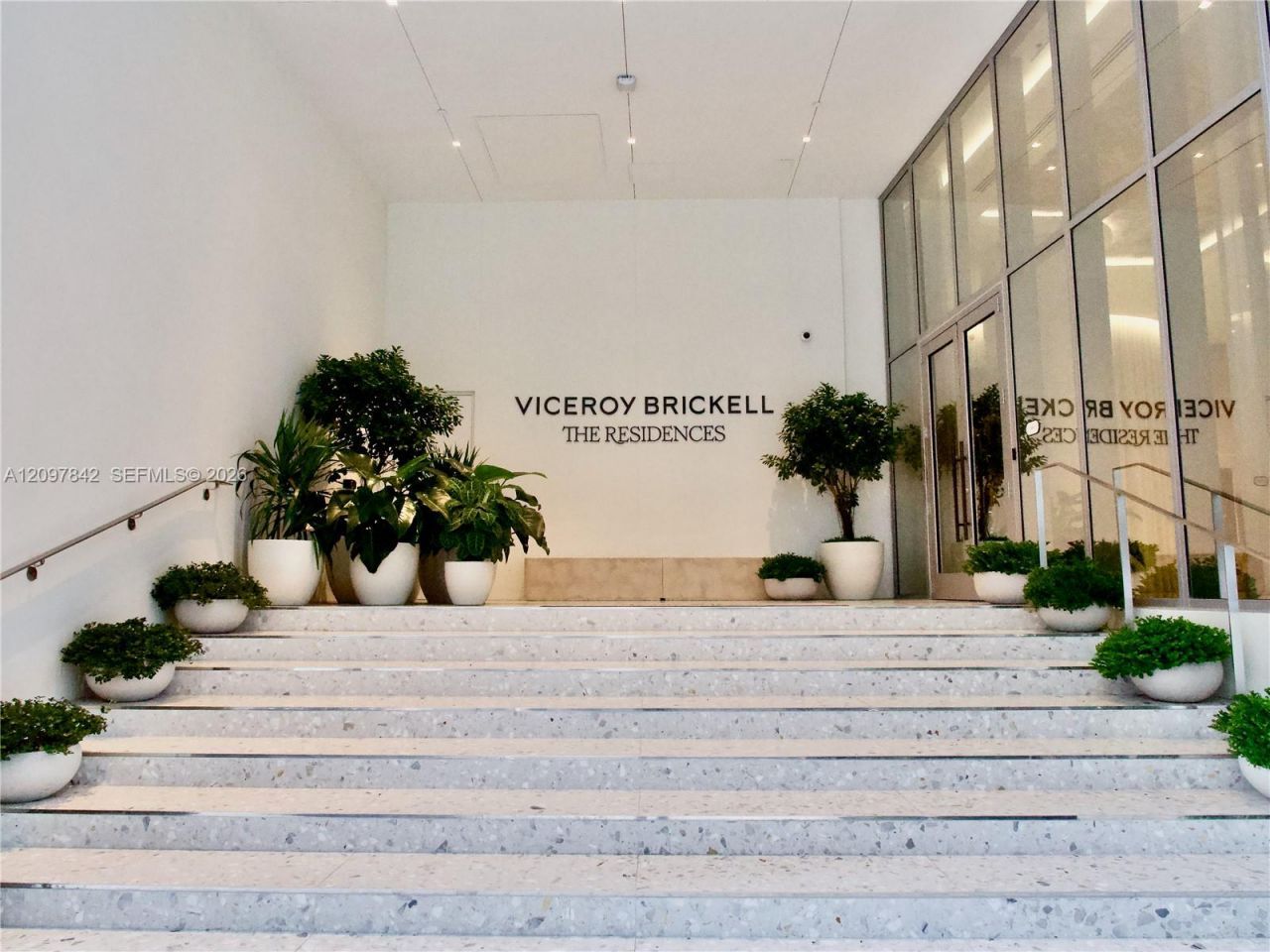 77 SE 5th Street , Unit 4014, Miami, FL 33131 Photo