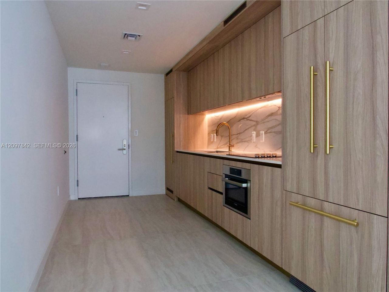 77 SE 5th Street , Unit 4014, Miami, FL 33131 Photo