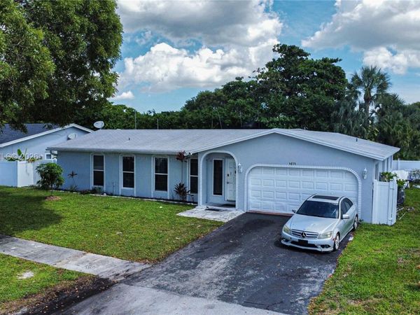5600 NW 57th Way , Tamarac, FL 33319