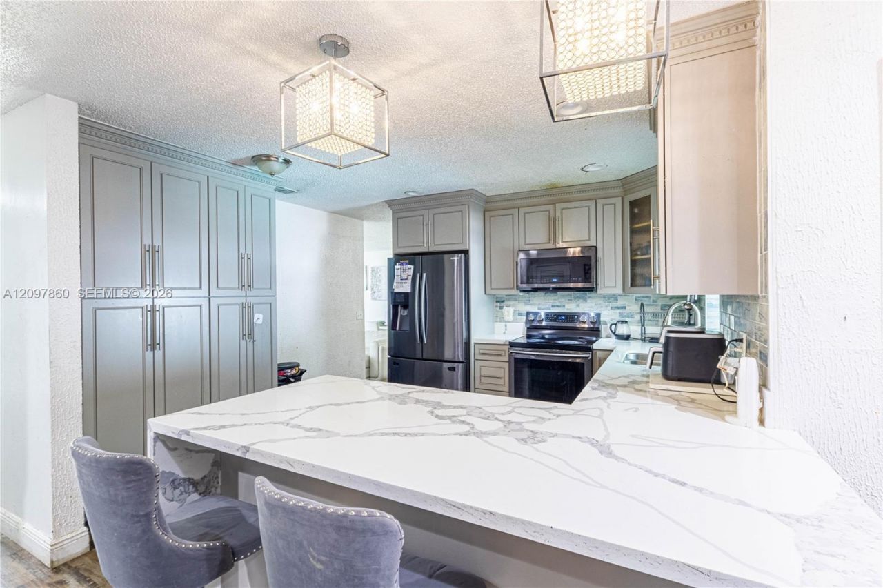 5600 NW 57th Way , Tamarac, FL 33319 Photo