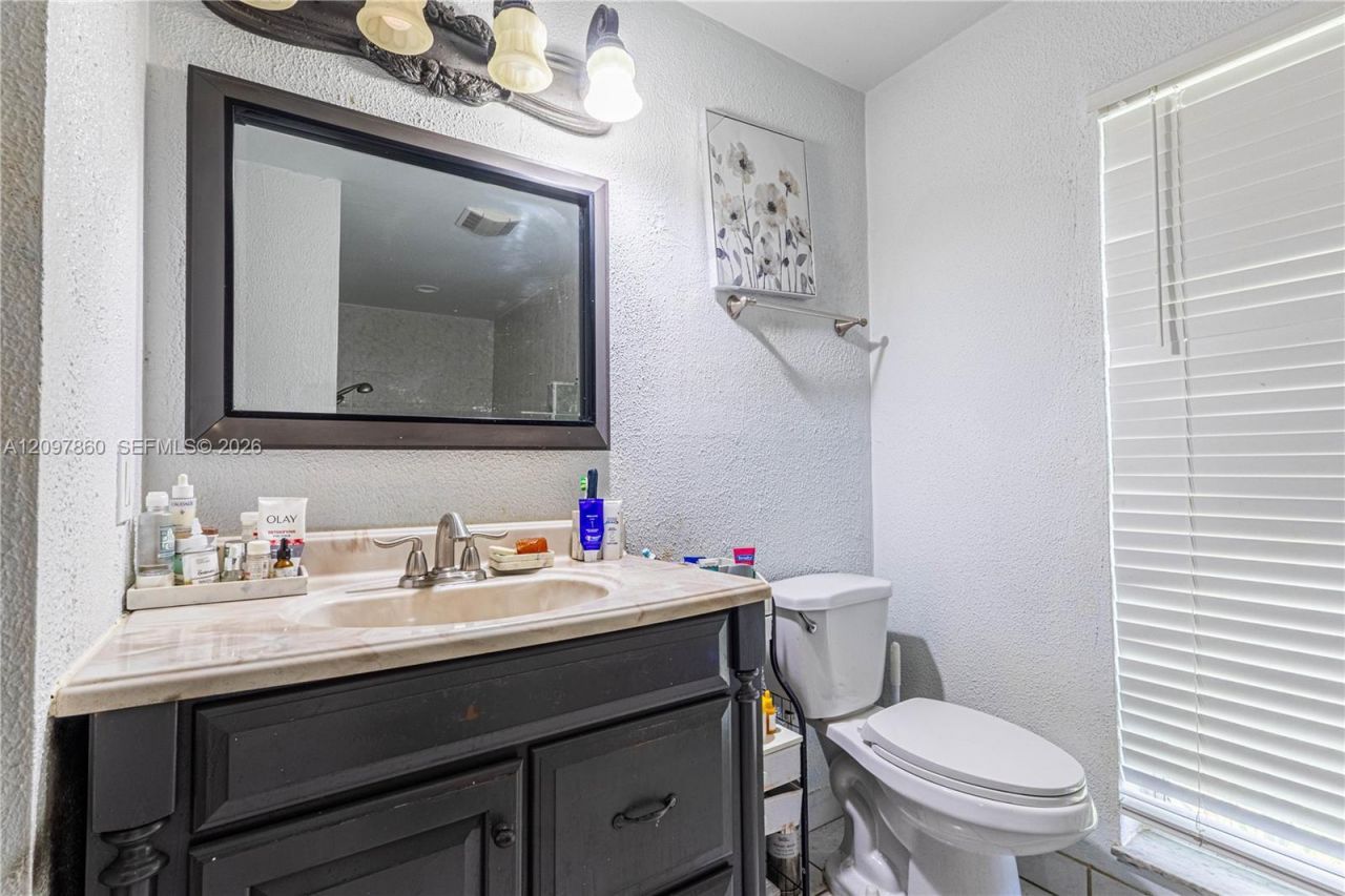 5600 NW 57th Way , Tamarac, FL 33319 Photo