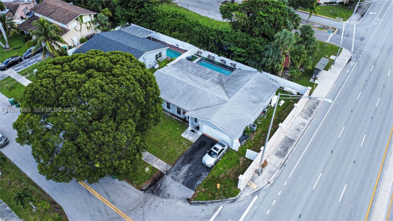 5600 NW 57th Way , Tamarac, FL 33319 Photo