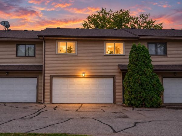 11109 Trail West Road, Bloomington, MN 55437