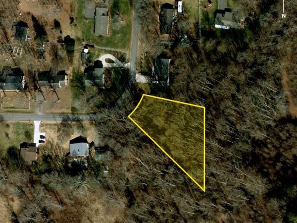 7 Orchard Lane, Statesville, NC 28677