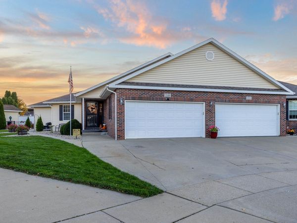 2149 Blue Heron Court, Stoughton, WI 53589