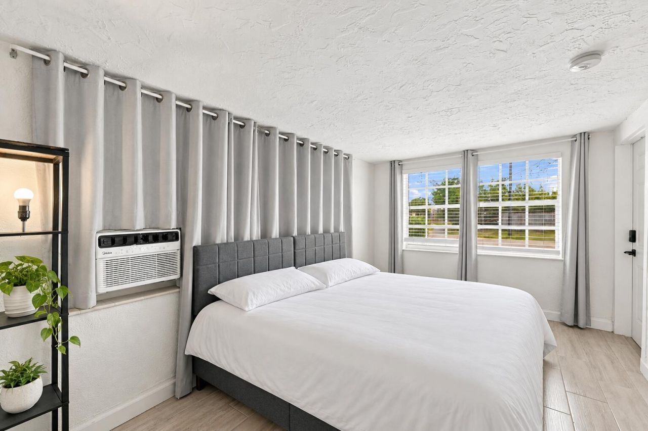 2775 NE 16th Avenue, Pompano Beach, FL 33064 Photo