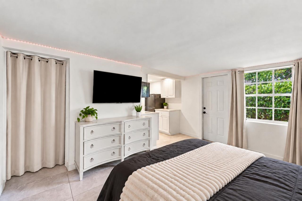 2775 NE 16th Avenue, Pompano Beach, FL 33064 Photo