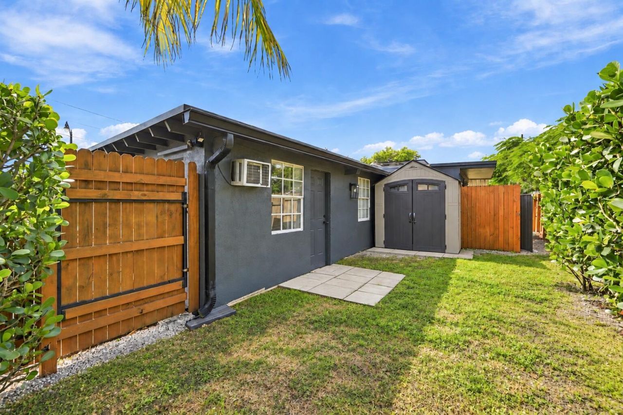 2775 NE 16th Avenue, Pompano Beach, FL 33064 Photo
