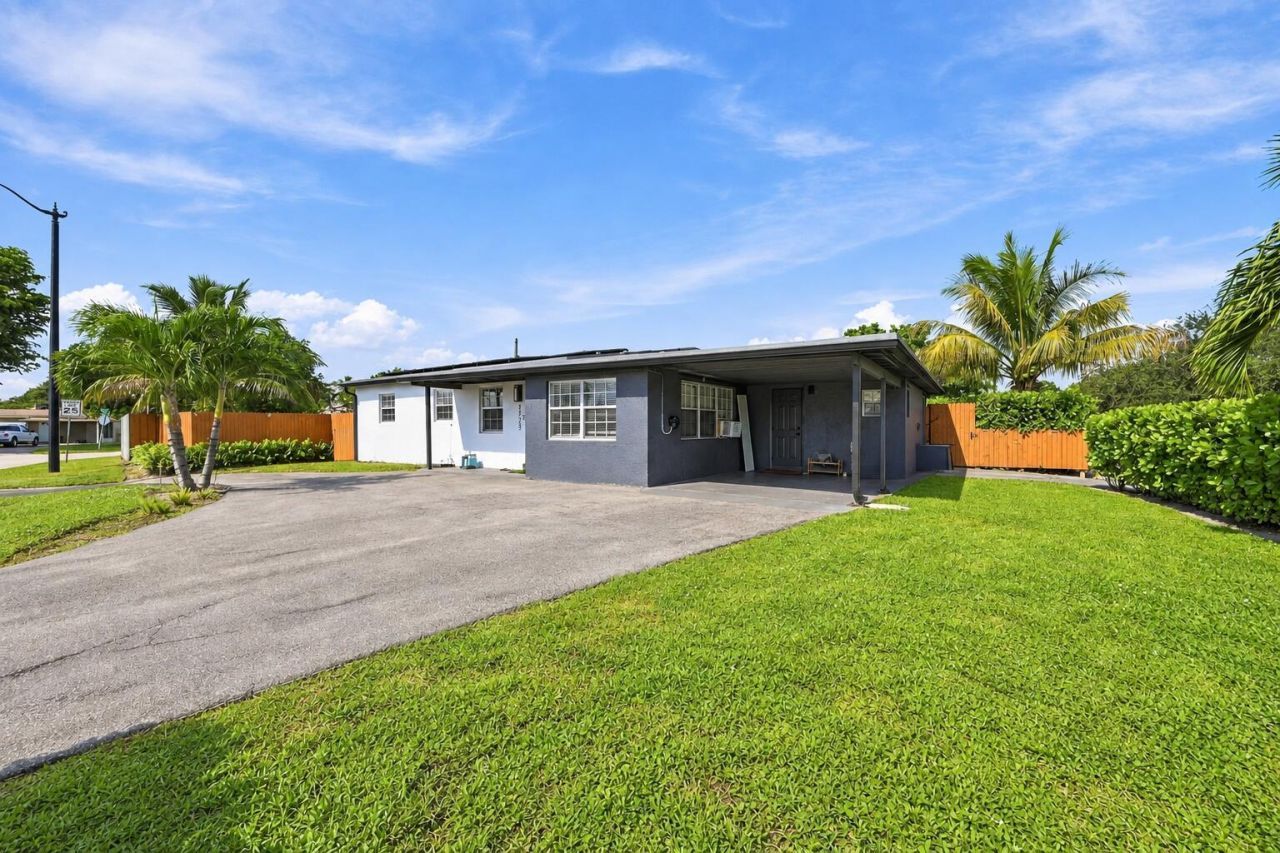 2775 NE 16th Avenue, Pompano Beach, FL 33064 Photo