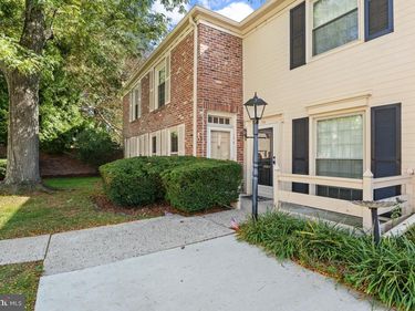 176 CHESHIRE DRIVE, PENLLYN, PA 19422