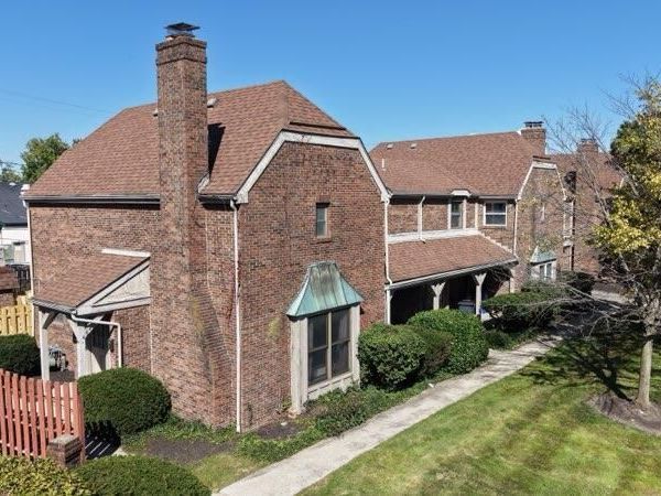 4545 Sandringham Drive , Upper Arlington, OH 43220