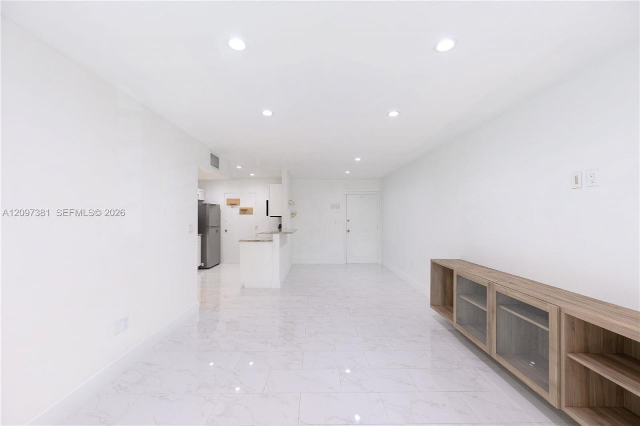 15888 SW 95th Ave , Unit 218, Miami, FL 33157 Photo