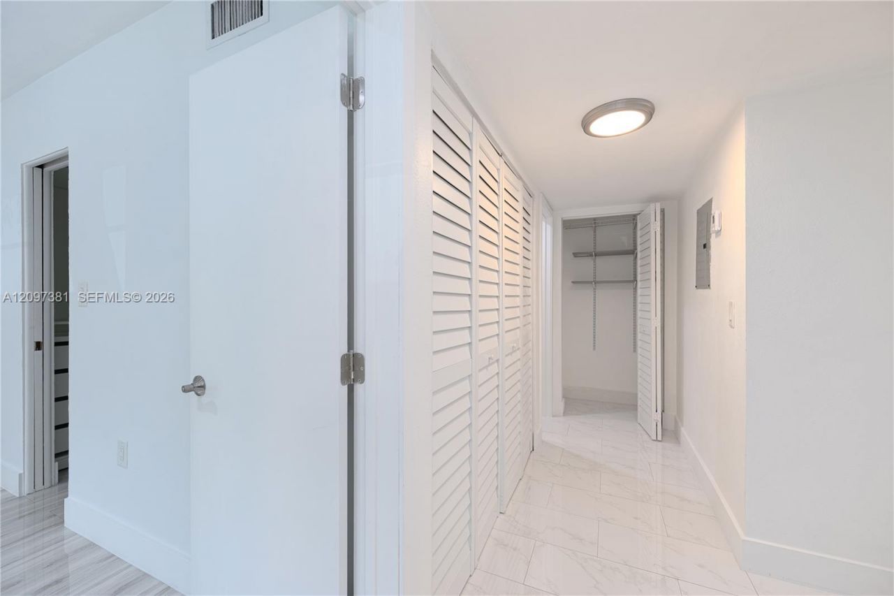15888 SW 95th Ave , Unit 218, Miami, FL 33157 Photo
