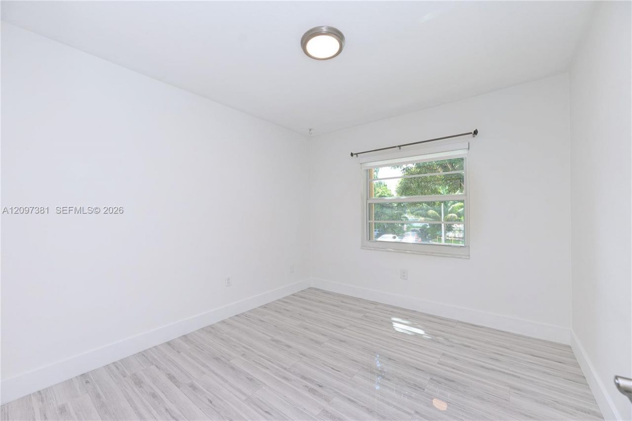 15888 SW 95th Ave , Unit 218, Miami, FL 33157 Photo
