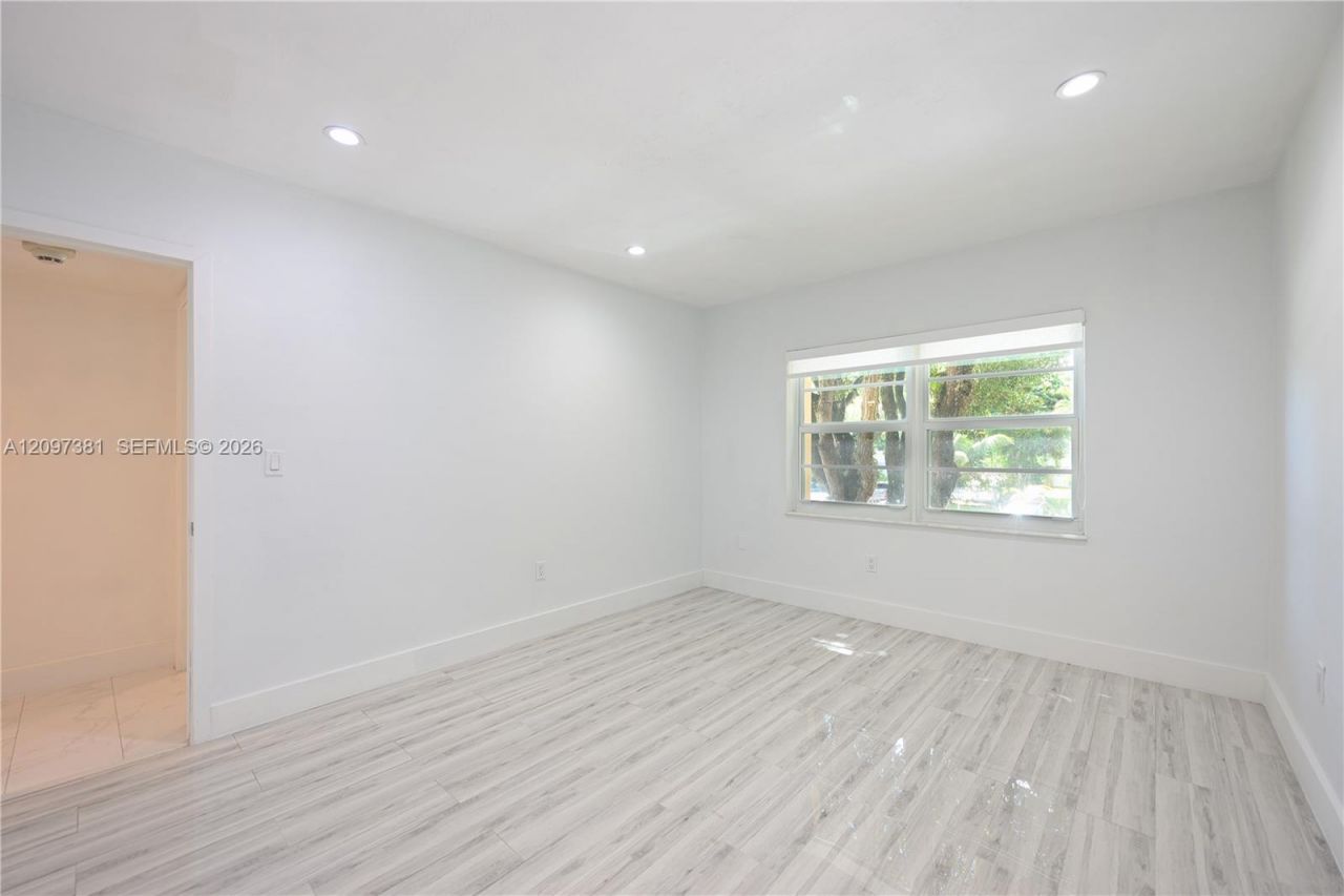 15888 SW 95th Ave , Unit 218, Miami, FL 33157 Photo