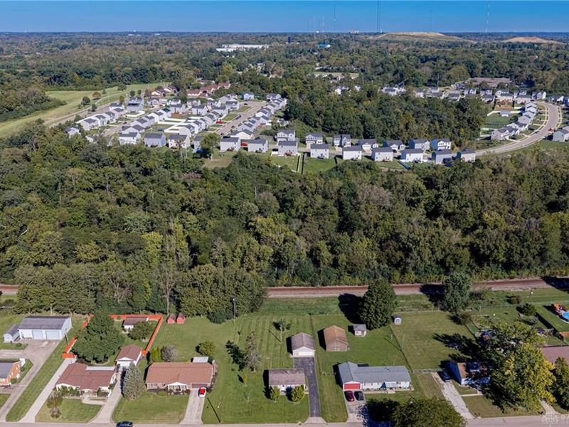 3561 Parallel Road, Moraine, OH 45439 Photo 3