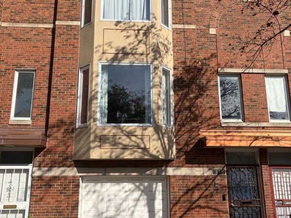 933 S Oakley Boulevard, Chicago, IL 60612