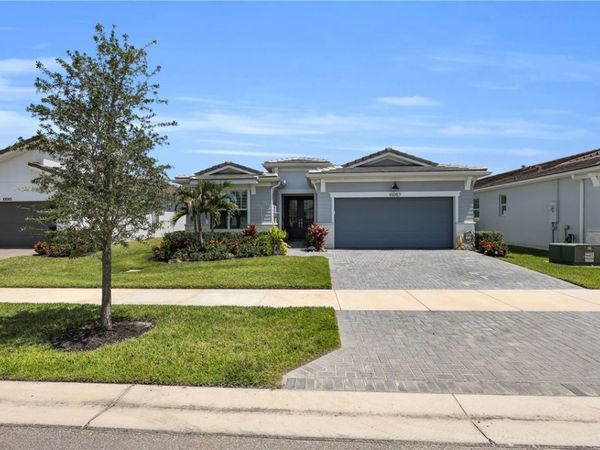 10057 Carnelian Street , Port St Lucie, FL 34987